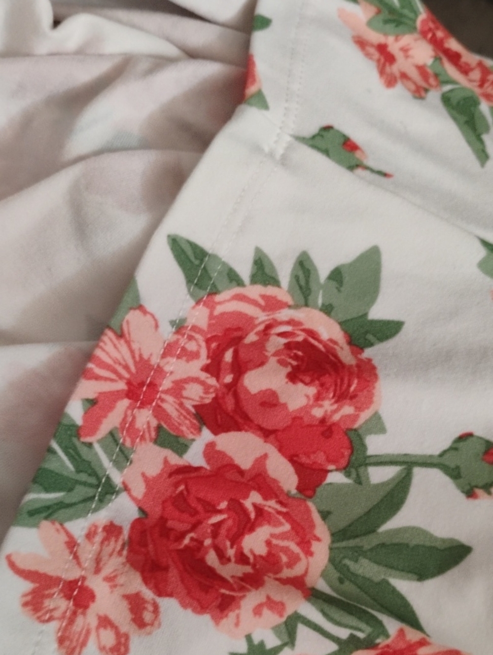Floral Drawstring Romper Rose Print with side Pockets - Picture 4 of 5